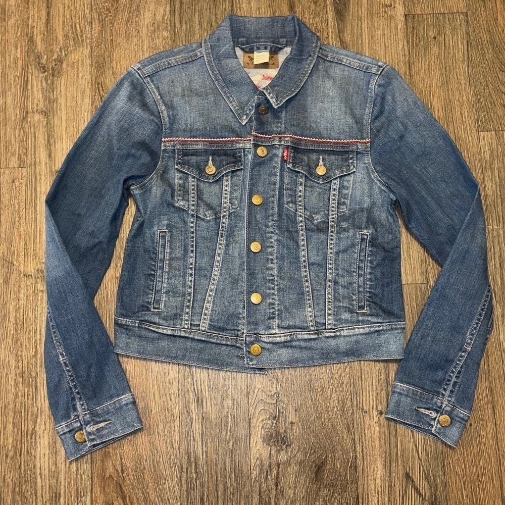 Levi’s Trucker Jacket with Aztec embroidered design Denim Jacket Sz medium - Picture 1 of 8